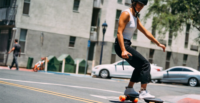 8 Reasons Why Electric Skateboards Are So Popular Among Millennials In 2024