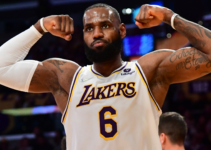 LeBron James Shows Fighting Spirit as He Seeks to Turn Lakers Season Around