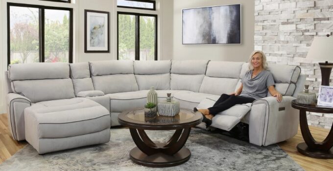 What to Know About Choosing a Sectional Sofa