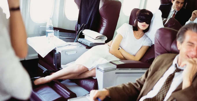 Sleeping On A Flight Like A Royal ─ How Can You Do It?