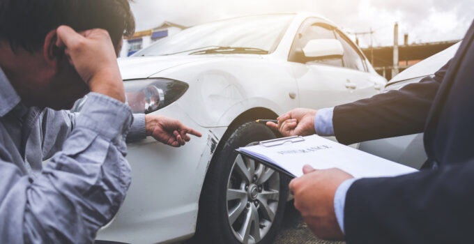 How to Hire Car Accident Lawyers in Las Vegas ─ Understand These 5 Criteria