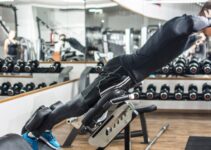 What Muscles Do the Back Extension Machine Work?