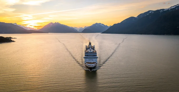 The Great Alaskan Escape: 7 Reasons to Choose a Cruise for Your Adventure