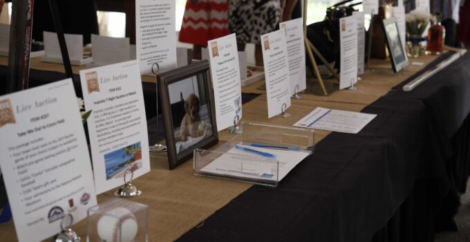 7 Unique Silent Auction Ideas to Spice up Your Fundraising Event